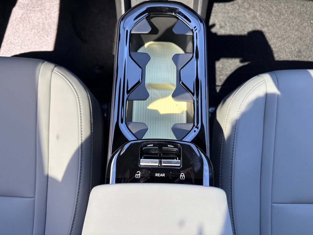 New 2026 Volvo EX30 Ultra w/ Protection Package AWD/4WD image 13