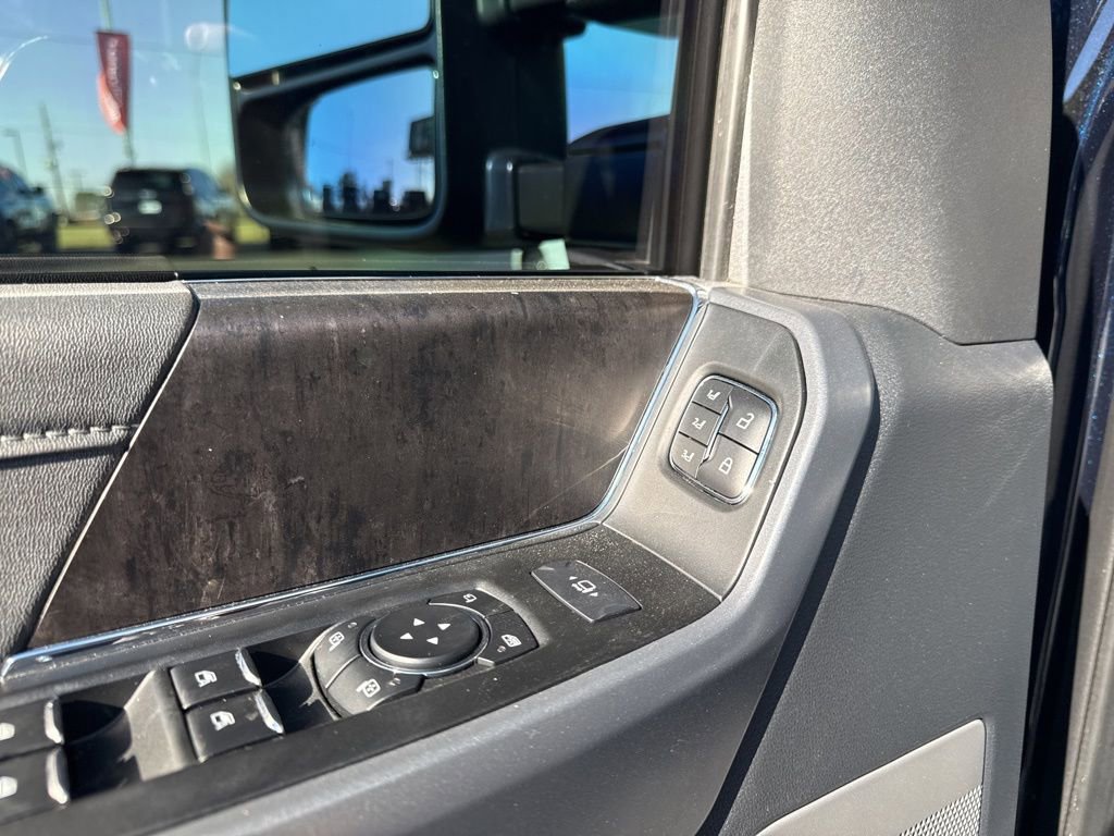 Used 2023 Ford F250 Lariat w/ Lariat Ultimate Package image 12