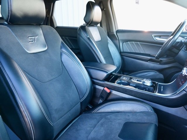 Used 2019 Ford Edge ST w/ Equipment Group 401A image 9