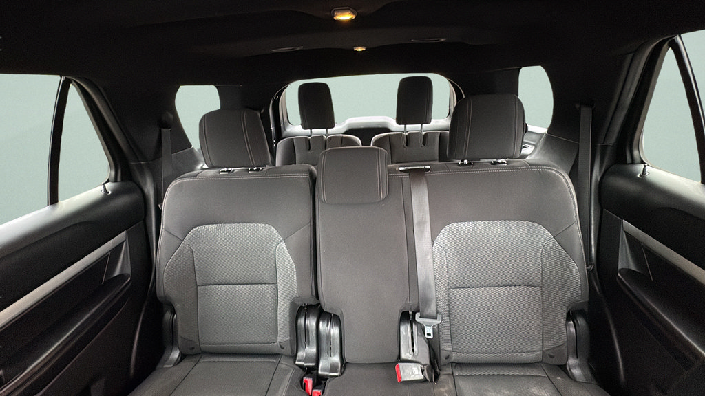 Used 2017 Ford Explorer XLT AWD/4WD image 17