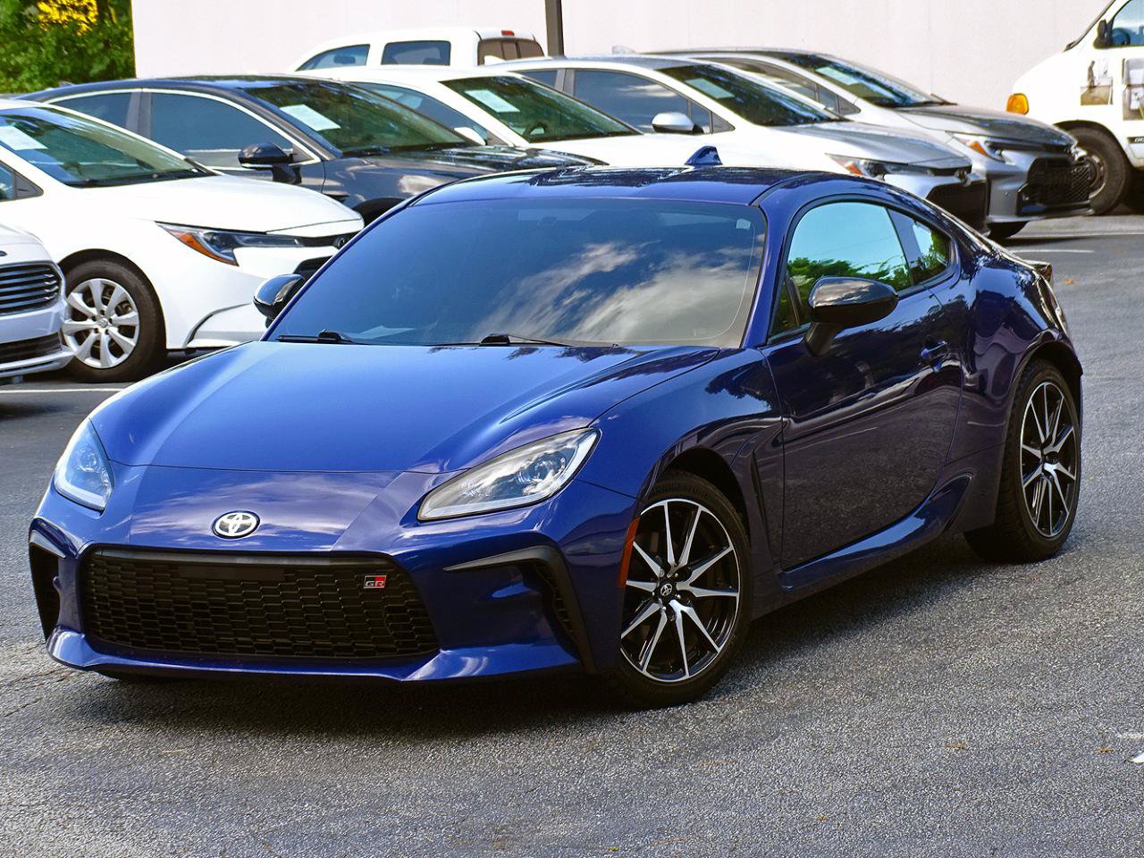 Used 2022 Toyota GR86 w/ ALL Weather Mat Package (TMS) RWD image 5