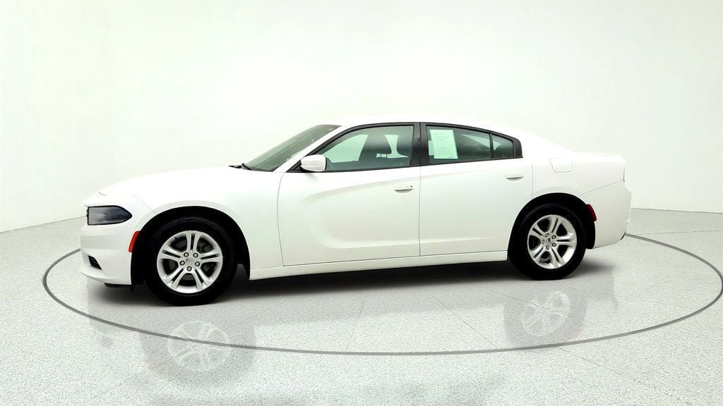 Used 2017 Dodge Charger SE w/ Popular Equipment Group RWD image 8