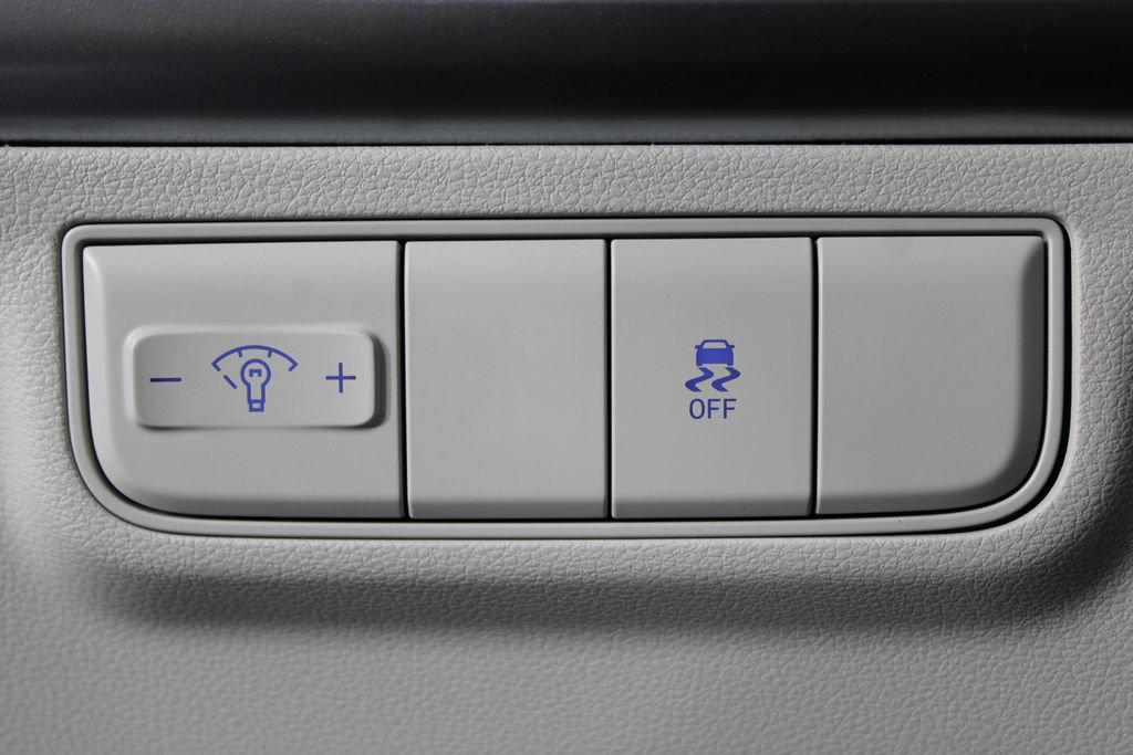 Certified 2026 Hyundai Tucson SE FWD image 24