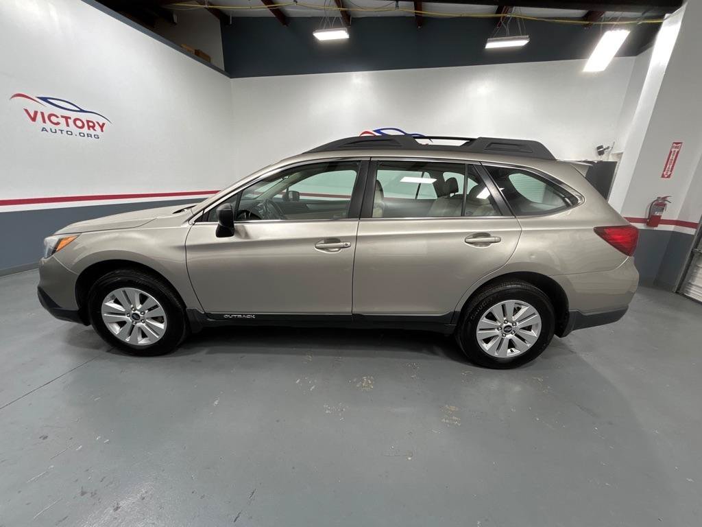 Used 2017 Subaru Outback 2.5i AWD/4WD image 5