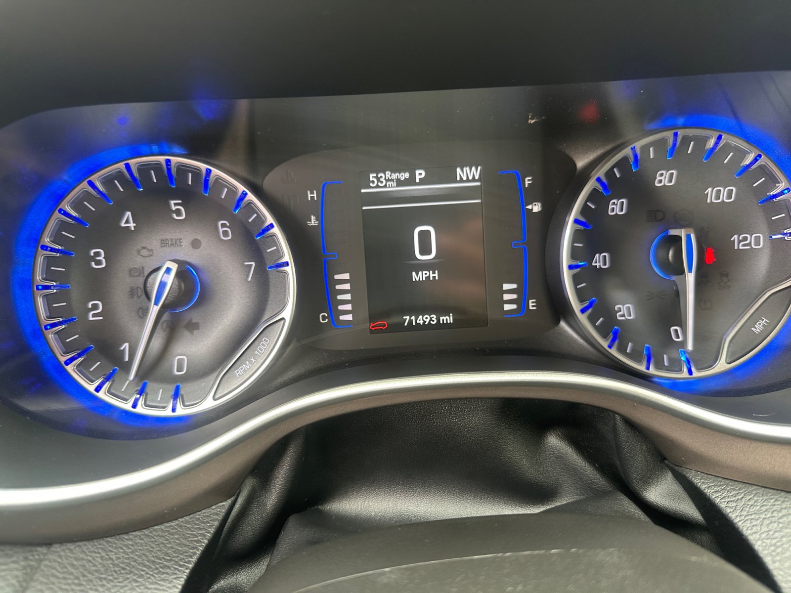 Used 2021 Chrysler Voyager Lxi FWD image 14