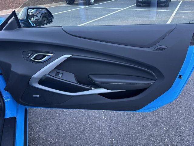 Used 2022 Chevrolet Camaro LT w/ RS Package image 16