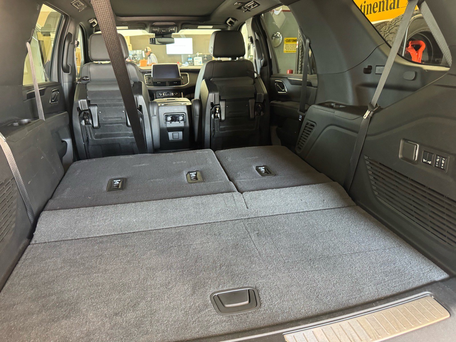 Used 2024 Chevrolet Tahoe RST w/ Luxury Package AWD/4WD image 10