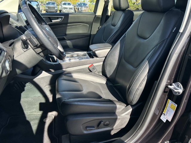 Certified 2022 Ford Edge Titanium w/ Class II Trailer Tow Package AWD/4WD image 34