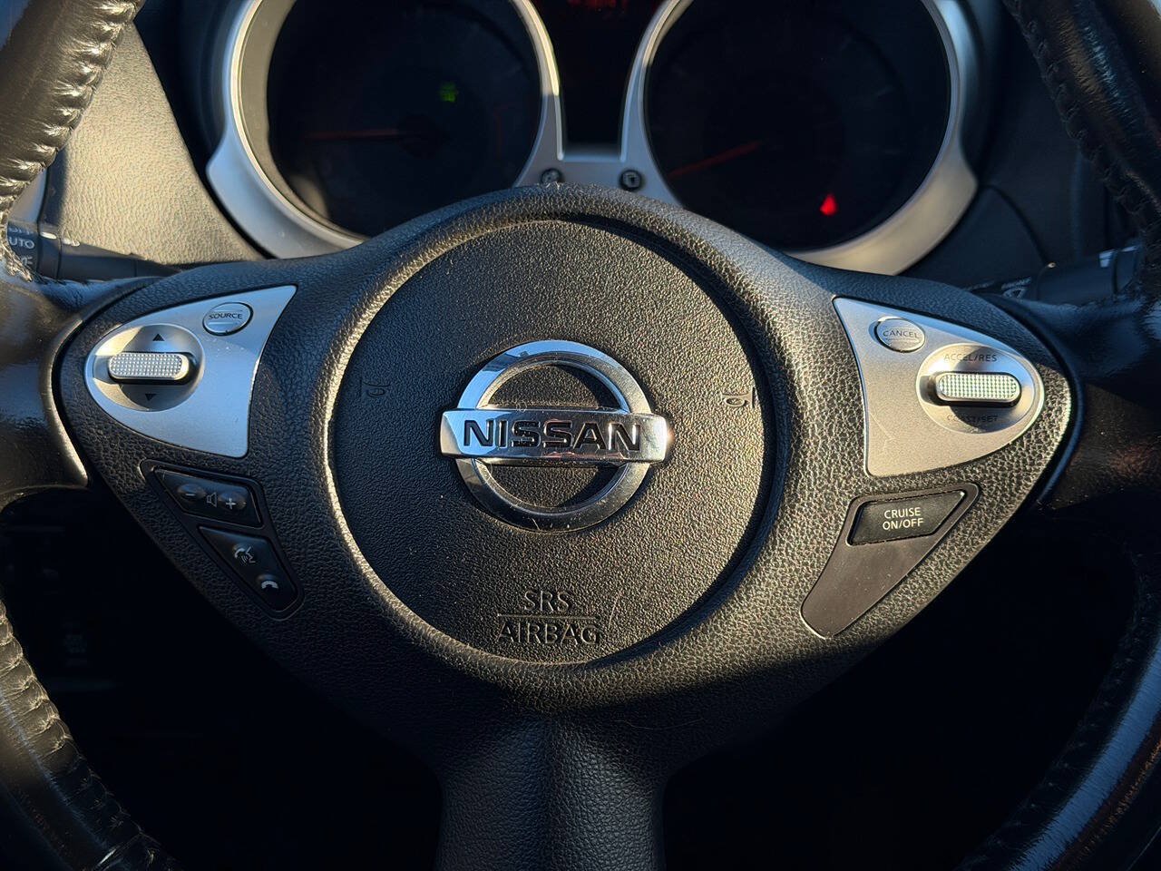 Used 2015 Nissan Juke SL AWD/4WD image 21