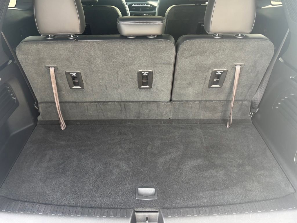 Used 2025 Buick Enclave Preferred image 15