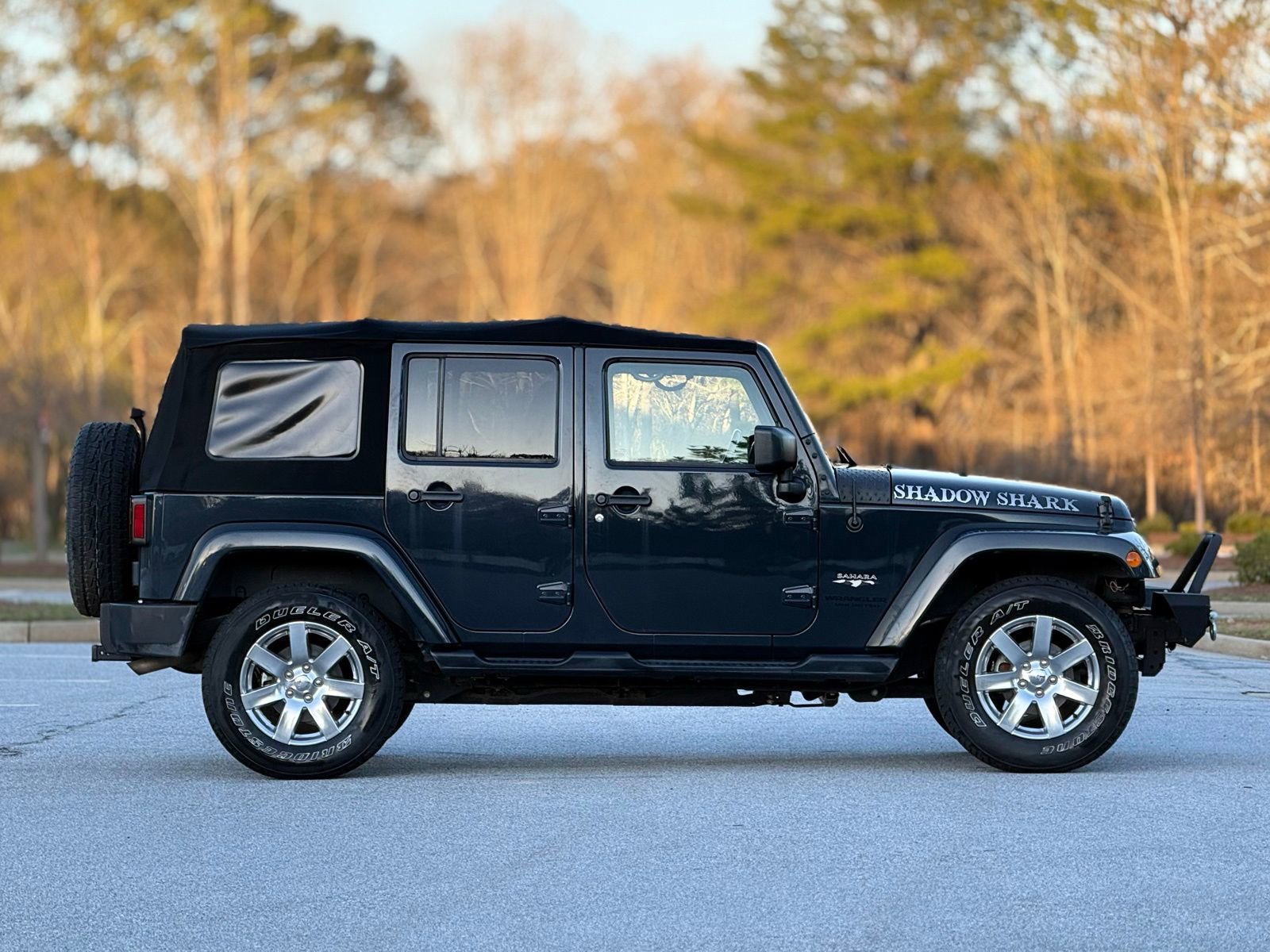 Used 2016 Jeep Wrangler Unlimited Sahara w/ Connectivity Group image 11