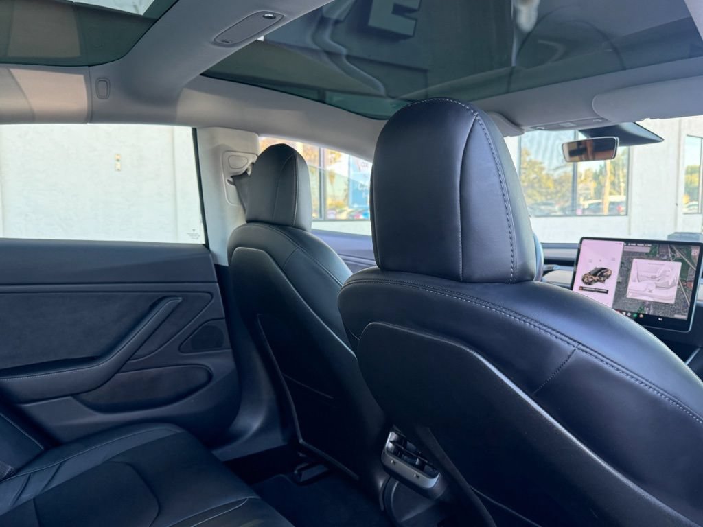 Used 2018 Tesla Model 3 Mid Range RWD image 23