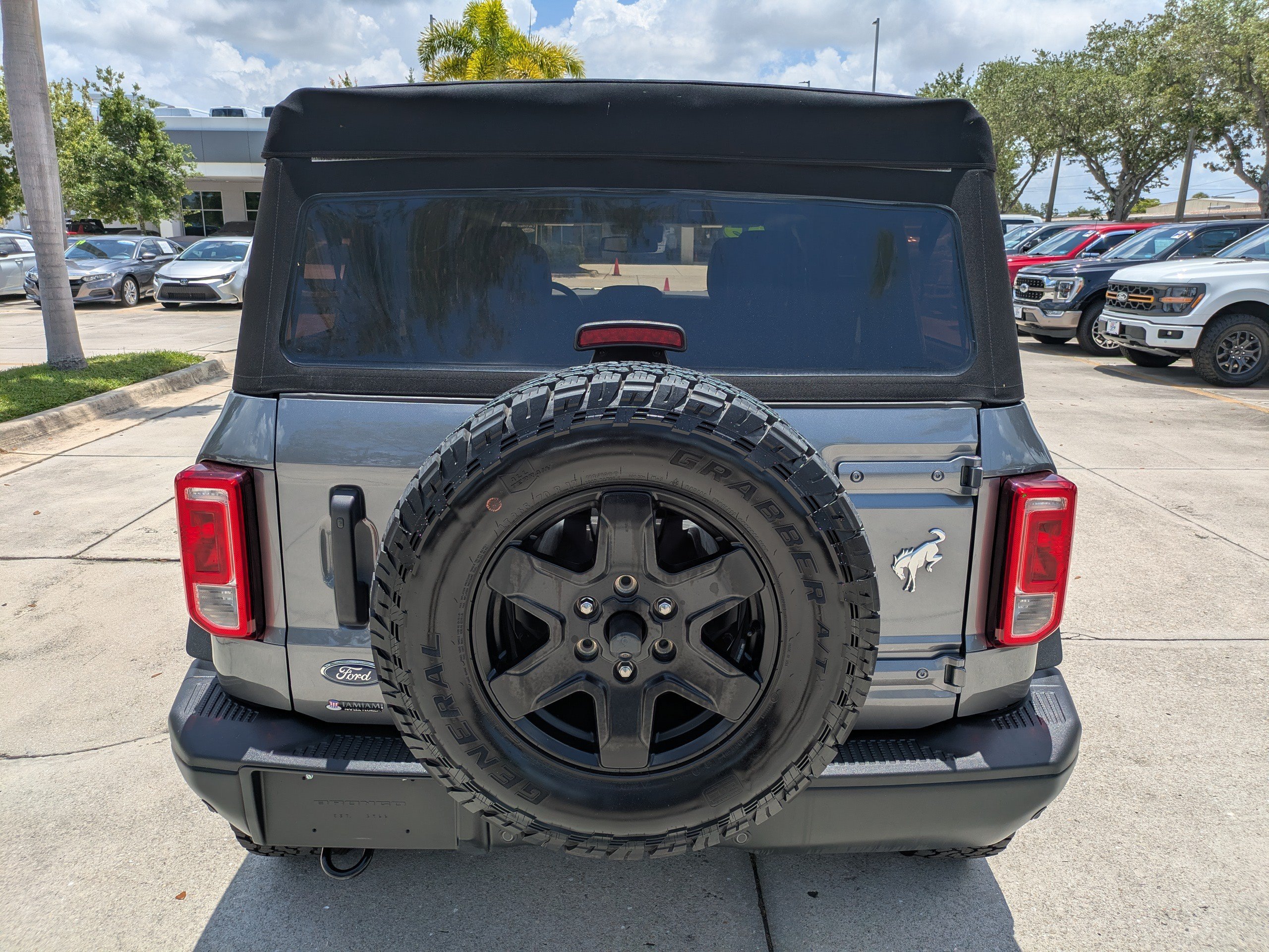 Certified 2023 Ford Bronco Black Diamond AWD/4WD image 5