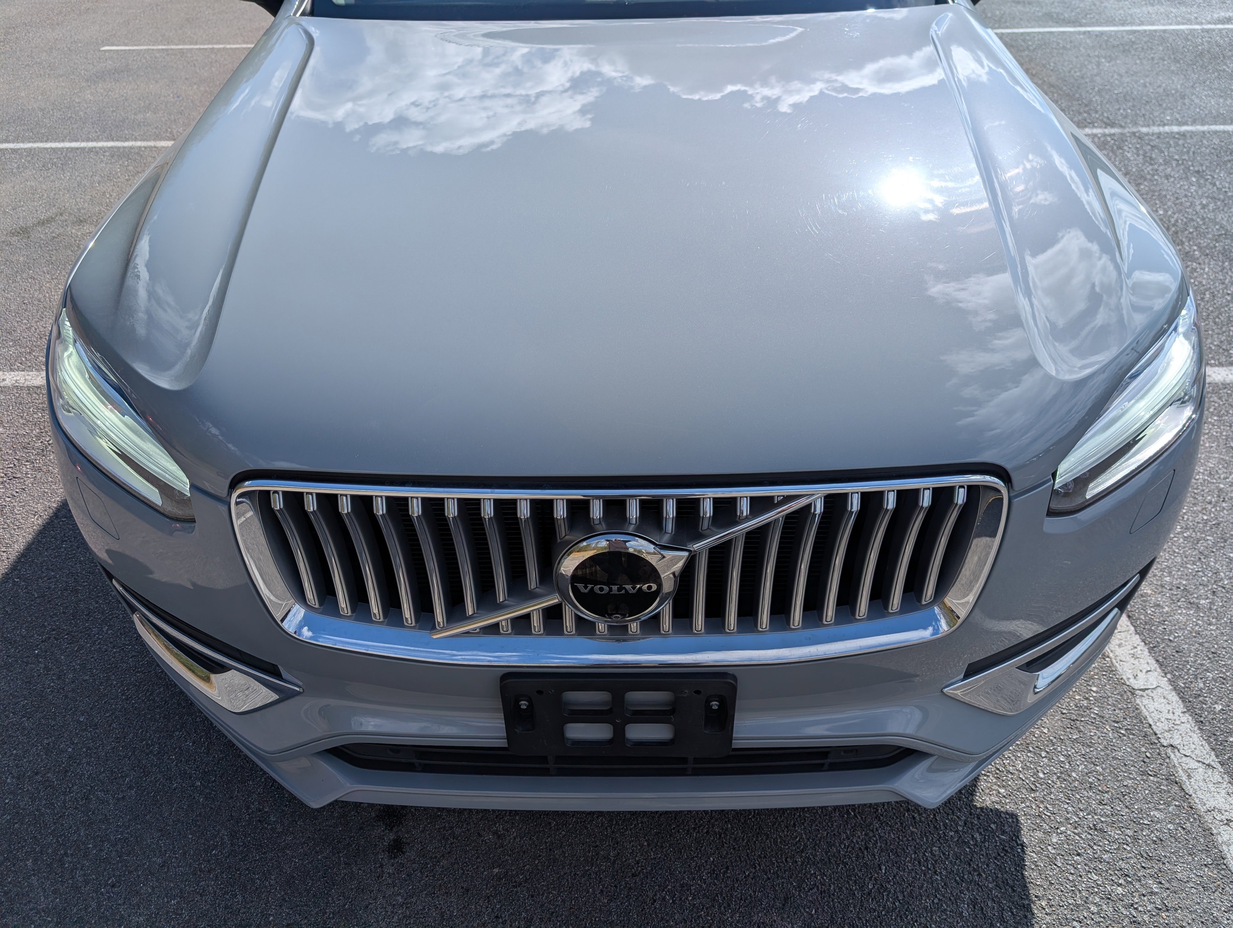 Used 2024 Volvo XC90 T8 Plus w/ Protection Package Premier AWD/4WD image 12
