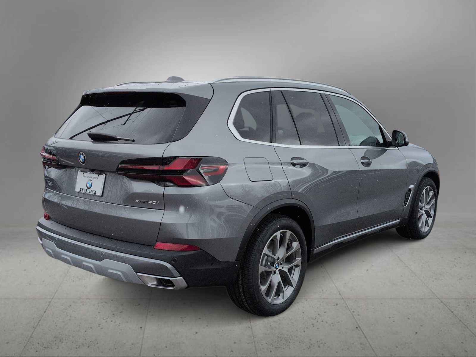 Used 2026 BMW X5 xDrive40i w/ Premium Package AWD/4WD image 8
