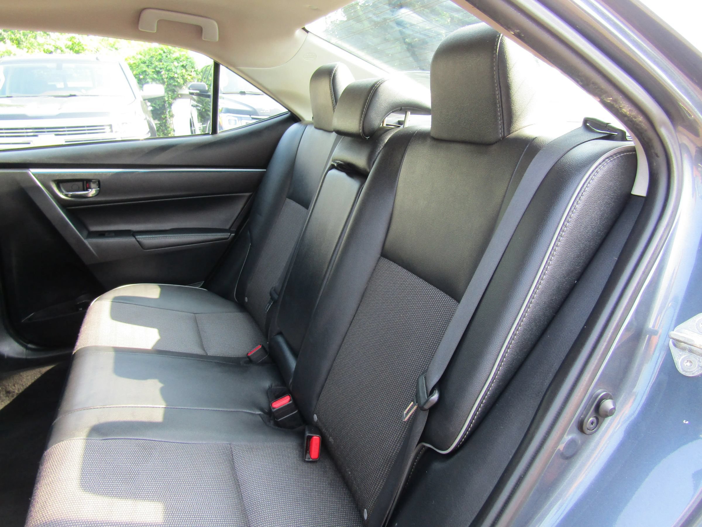 Used 2015 Toyota Corolla S FWD image 19