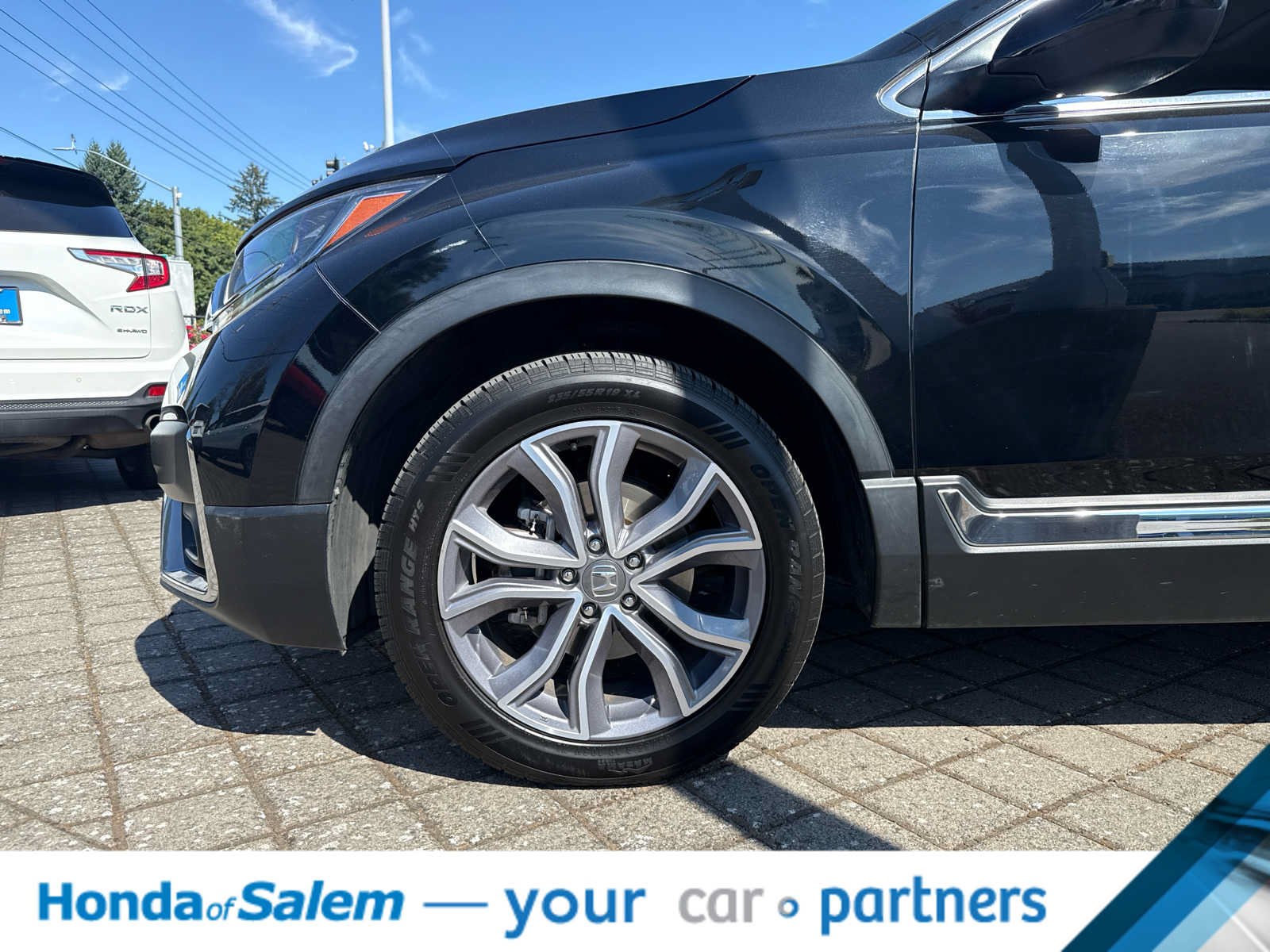 Used 2020 Honda CR-V Touring image 7