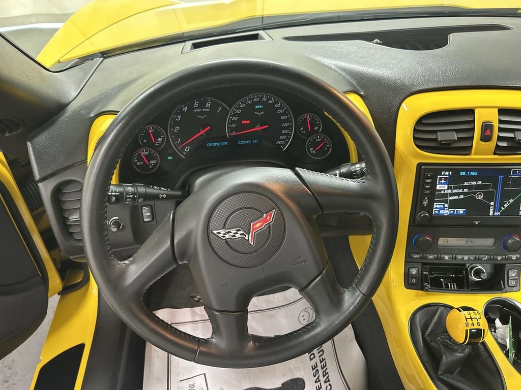 Used 2005 Chevrolet Corvette Convertible w/ Preferred Equipment Group RWD image 4