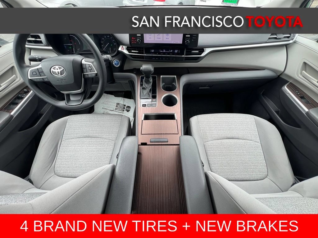 Certified 2021 Toyota Sienna LE FWD image 24