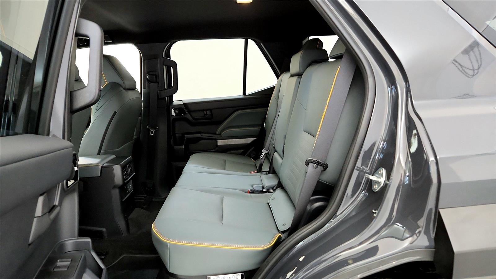 Used 2025 Toyota 4Runner Trailhunter image 21