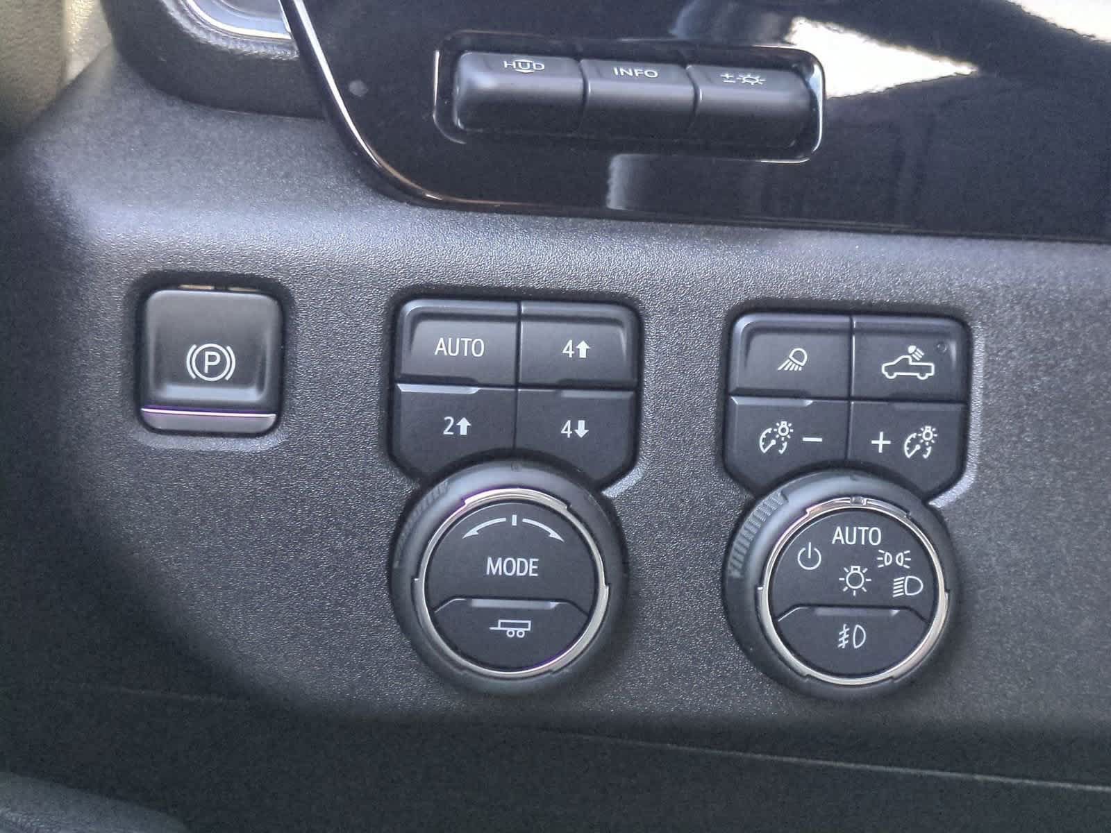 Used 2025 Chevrolet Silverado 3500 High Country w/ High Country Premium Package AWD/4WD image 28