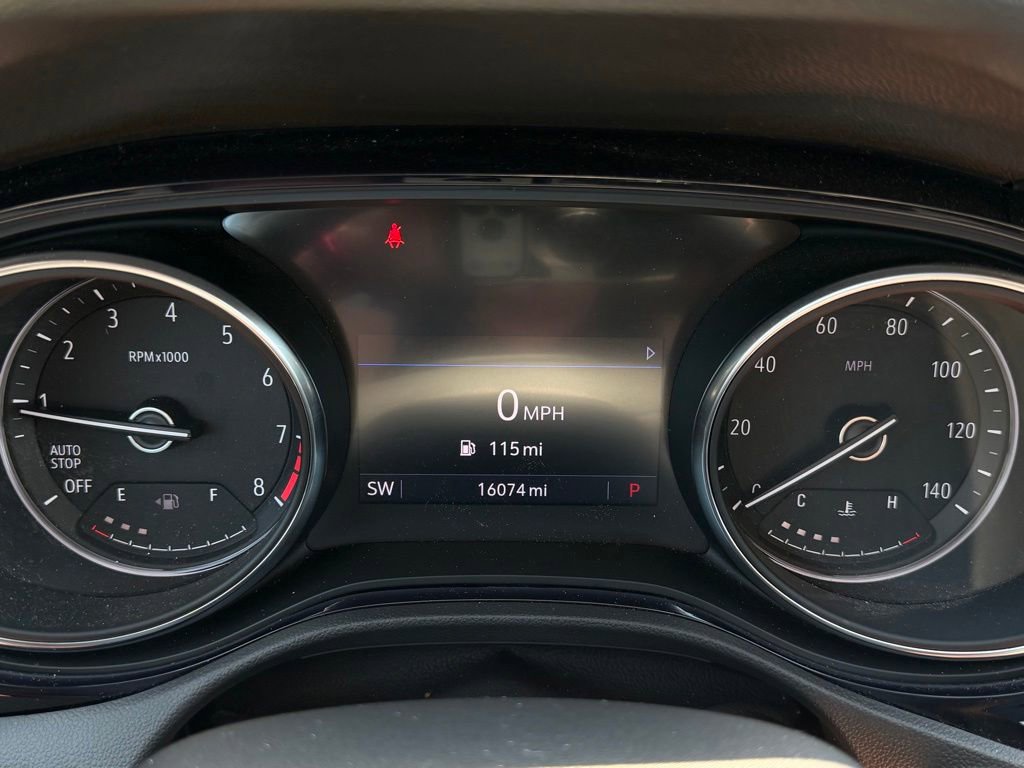 Used 2021 Buick Encore GX Select FWD image 18