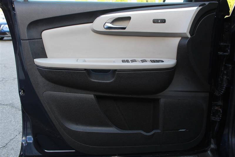 Used 2011 Chevrolet Traverse LTZ w/ LPO, 'HIT The Road' Package AWD/4WD image 11