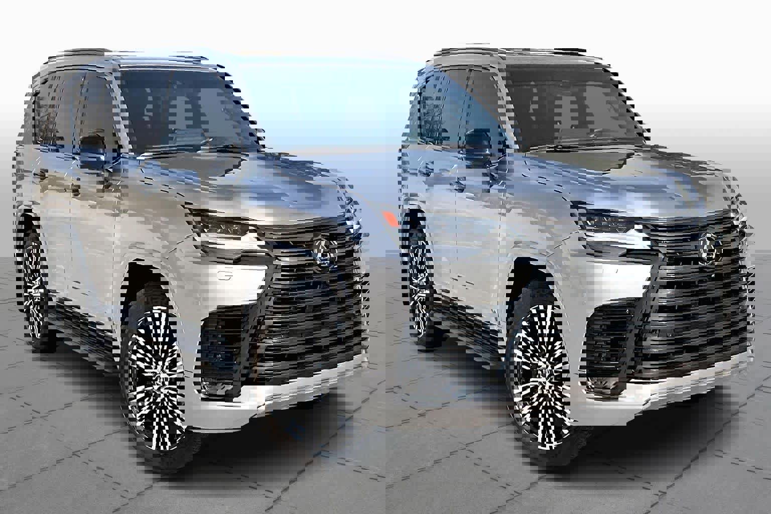 Used 2024 Lexus LX 600 4WD w/ Appearance Package image 2