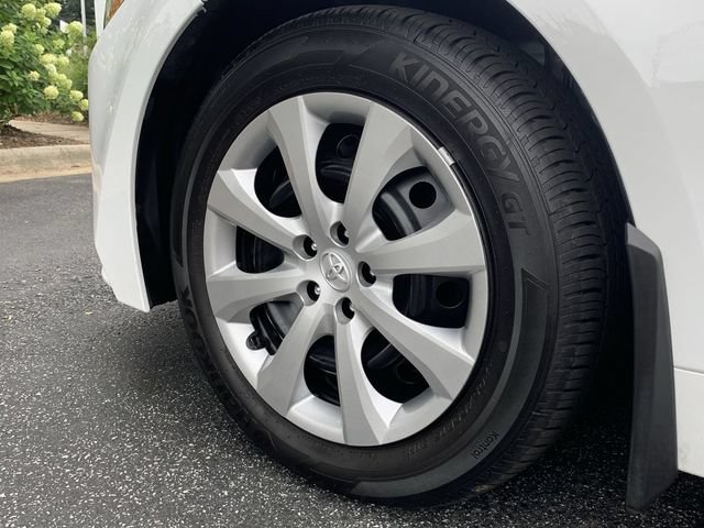 Used 2026 Toyota Corolla LE FWD image 38