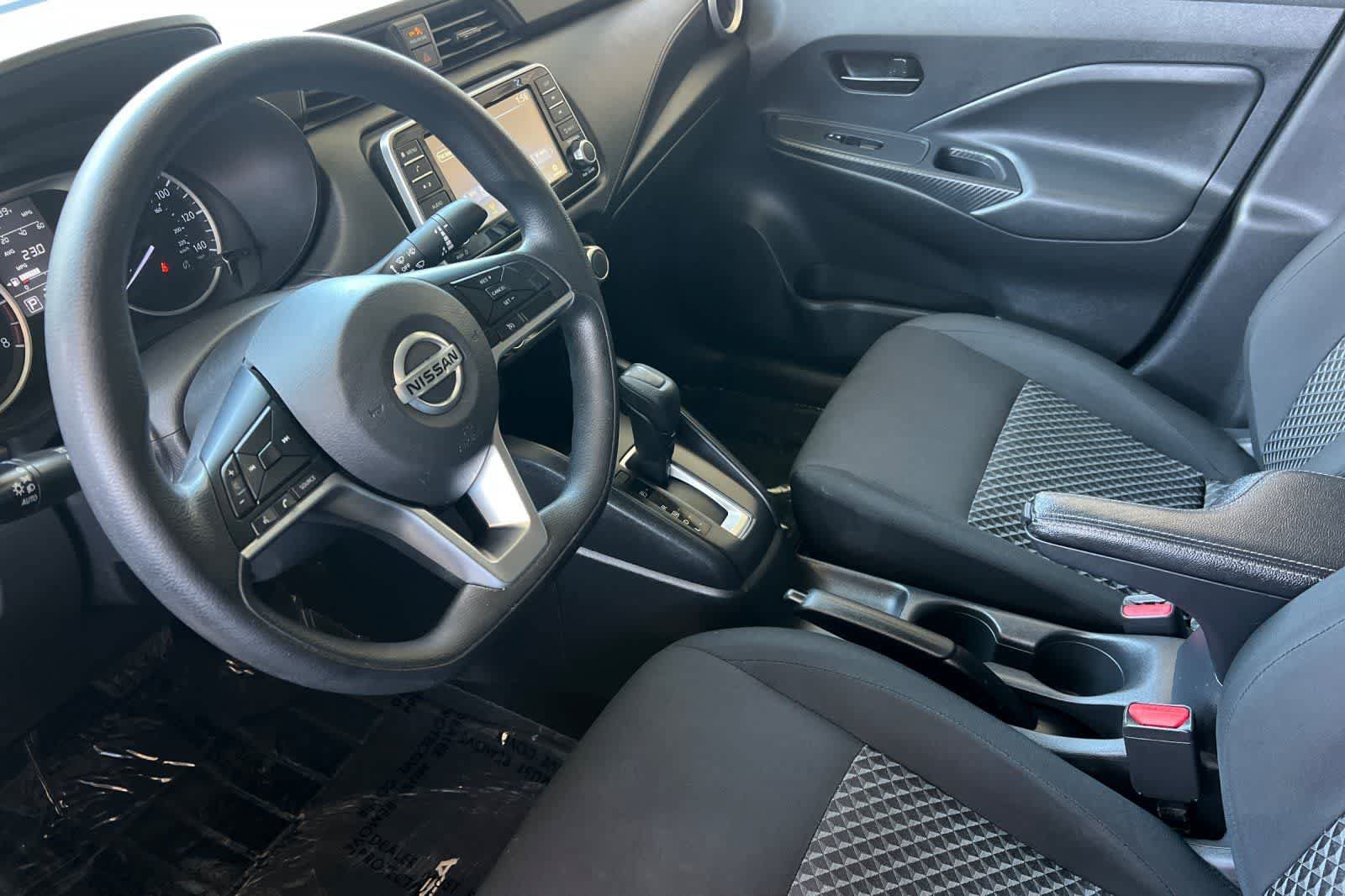 Used 2022 Nissan Versa S FWD image 12