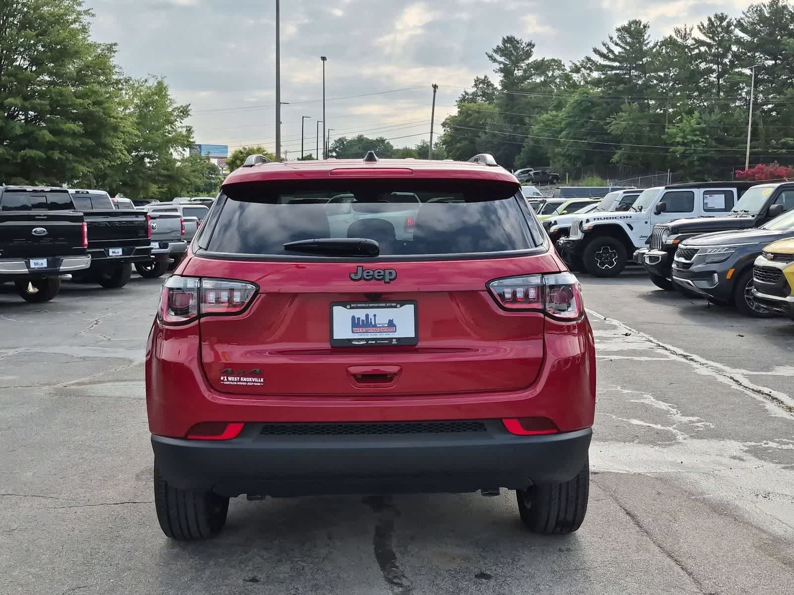 New 2026 Jeep Compass Latitude AWD/4WD image 5