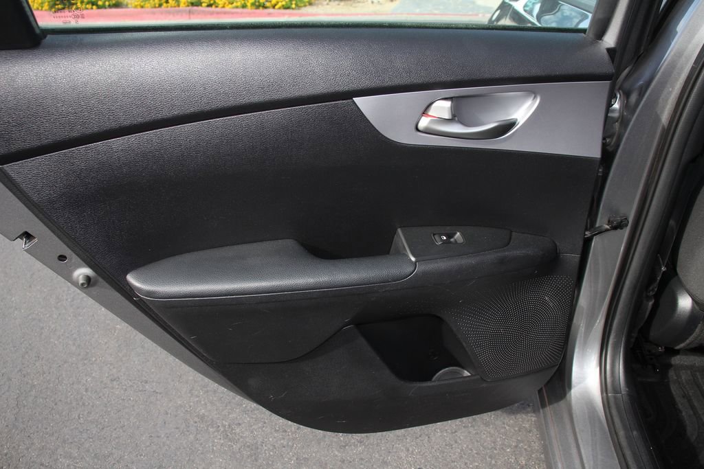 Used 2022 Kia Forte LXS FWD image 21