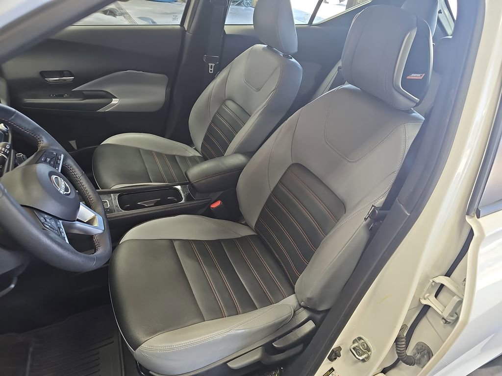 Used 2022 Nissan Kicks SR w/ Premium Package FWD image 14