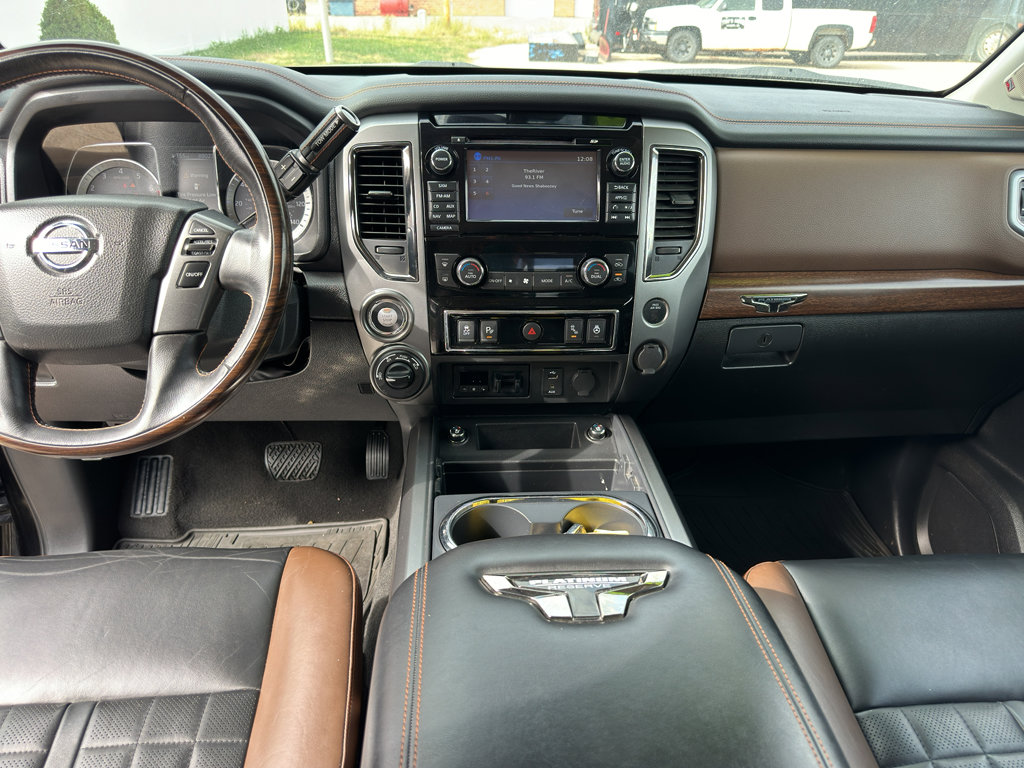 Used 2018 Nissan Titan Platinum Reserve w/ Platinum Utility Package image 12