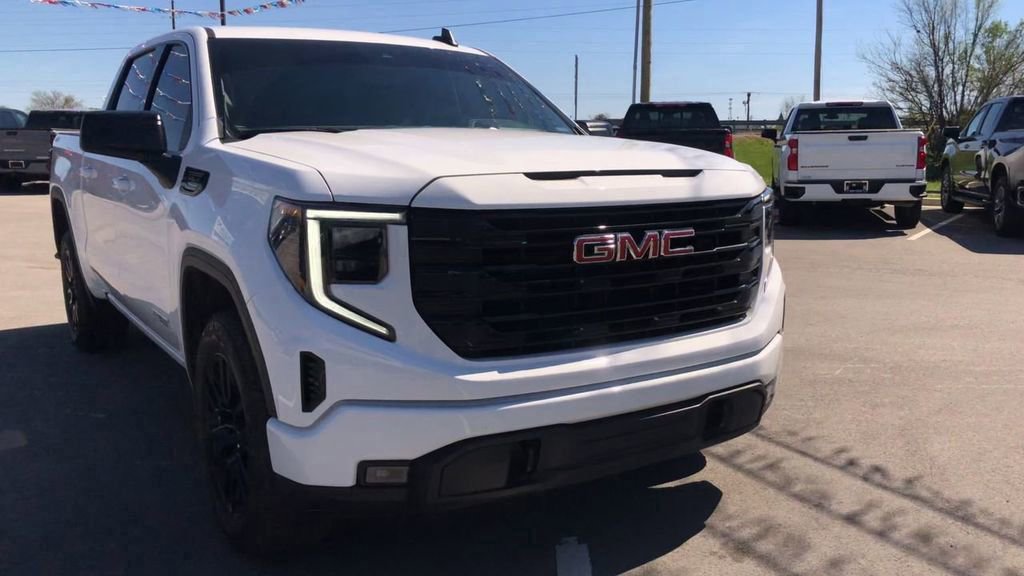 Used 2025 GMC Sierra 1500 Elevation image 3