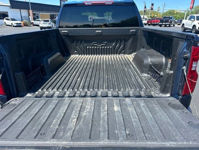 Used 2023 Chevrolet Silverado 1500 LT AWD/4WD image 26