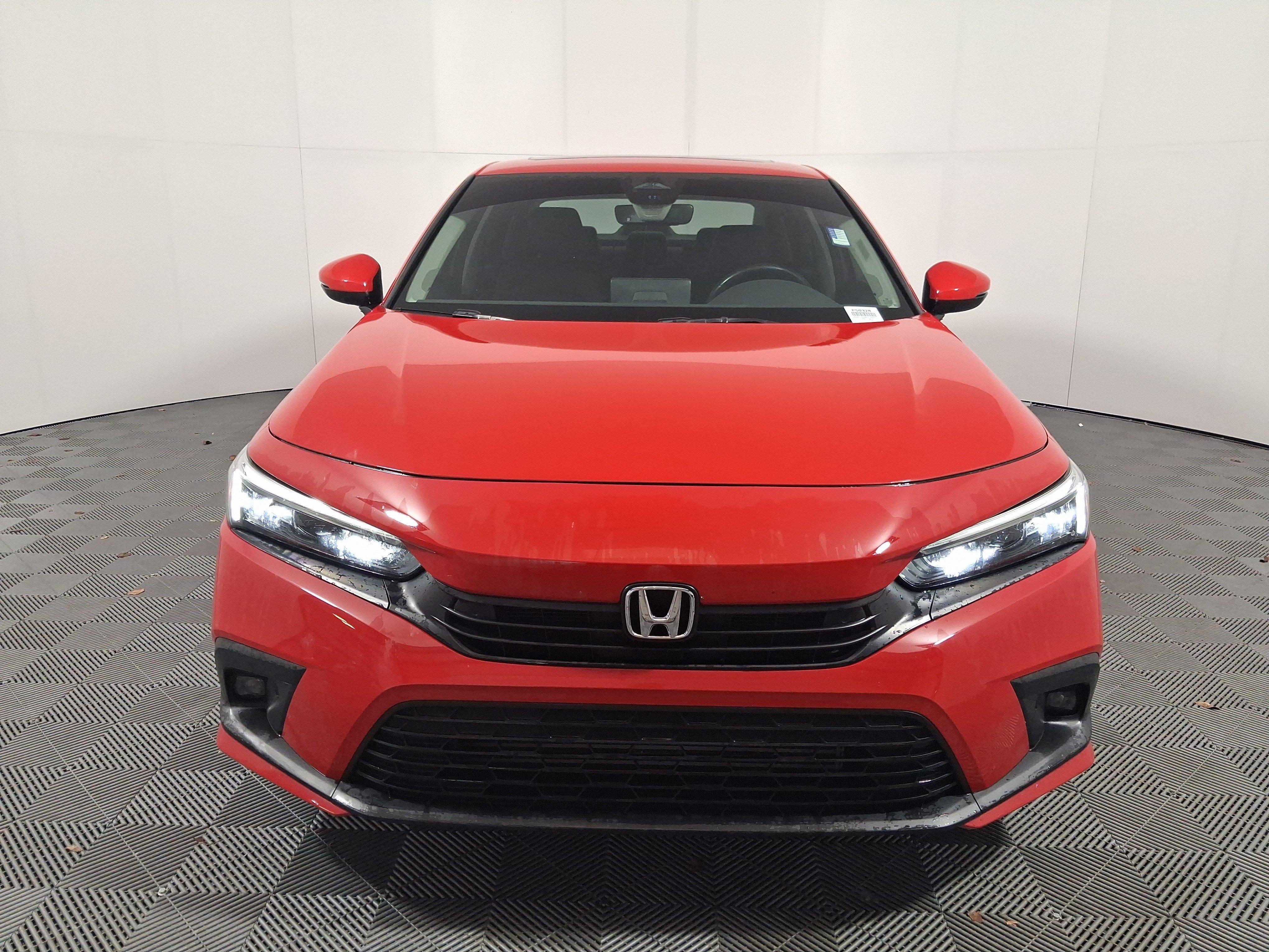Used 2024 Honda Civic Touring image 3