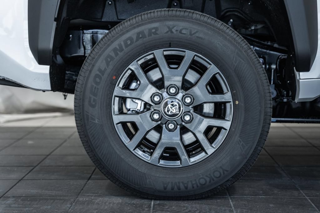 New 2026 Toyota 4Runner SR5 AWD/4WD image 15