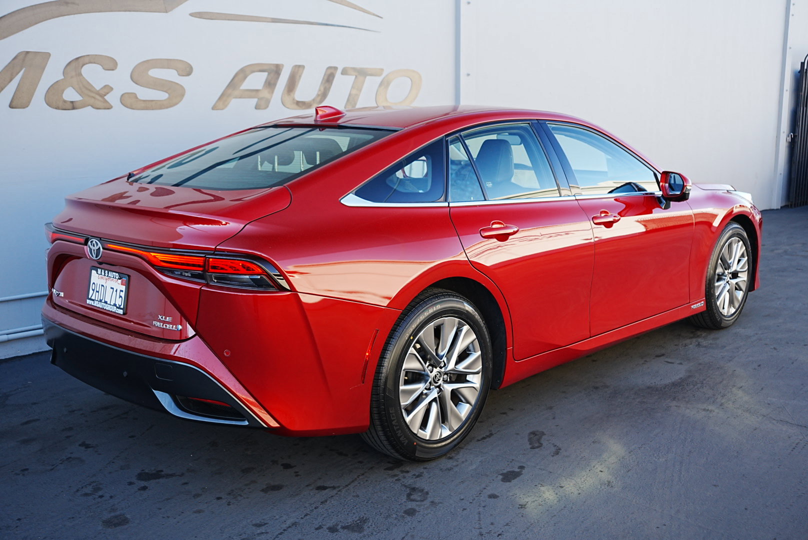 Used 2023 Toyota Mirai XLE w/ Advanced Technology Package image 4