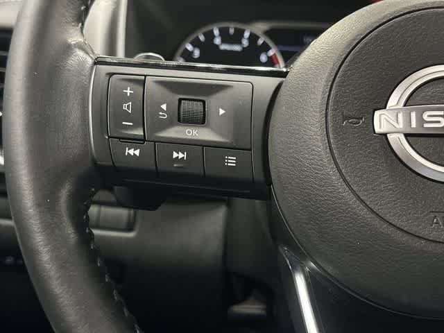 Used 2023 Nissan Rogue SL w/ SL Premium Package FWD image 17