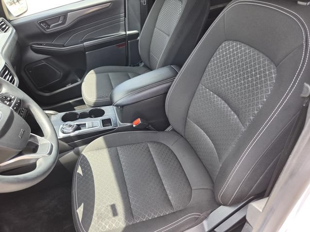Certified 2025 Ford Escape Active w/ Tech Pack #1 FWD image 4