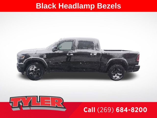 New 2026 RAM 1500 4x4 Crew Cab image 4