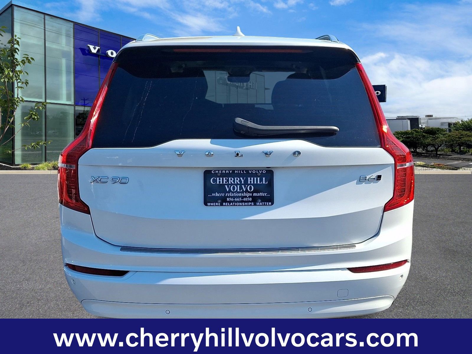 Certified 2023 Volvo XC90 B6 Core w/ Climate Package image 6