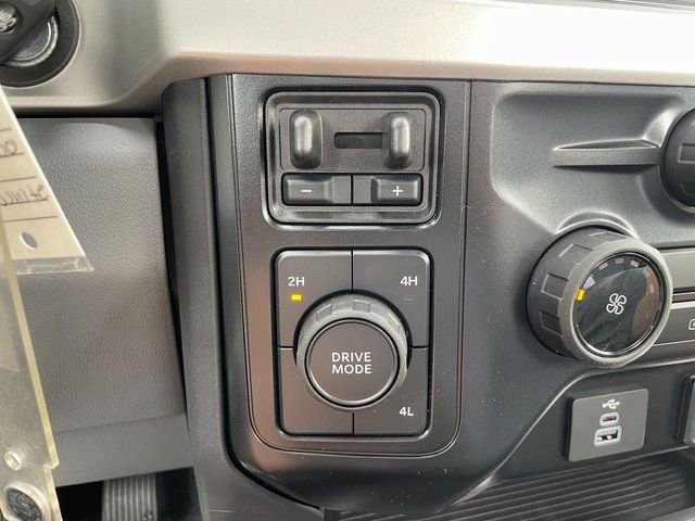 New 2025 Ford F450 XL w/ XL Chrome Package image 24