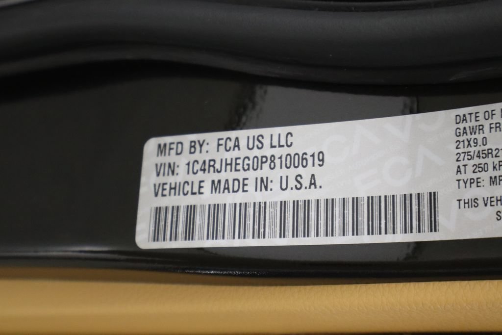 Used 2023 Jeep Grand Cherokee Summit AWD/4WD image 50