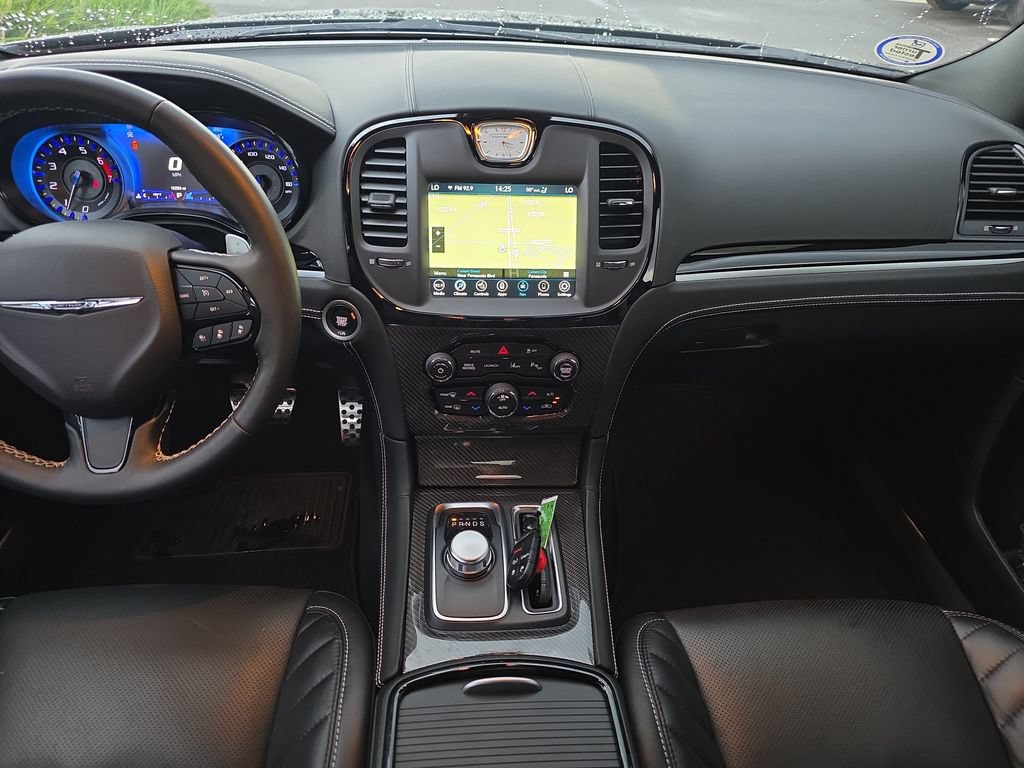 Used 2023 Chrysler 300 C RWD image 15
