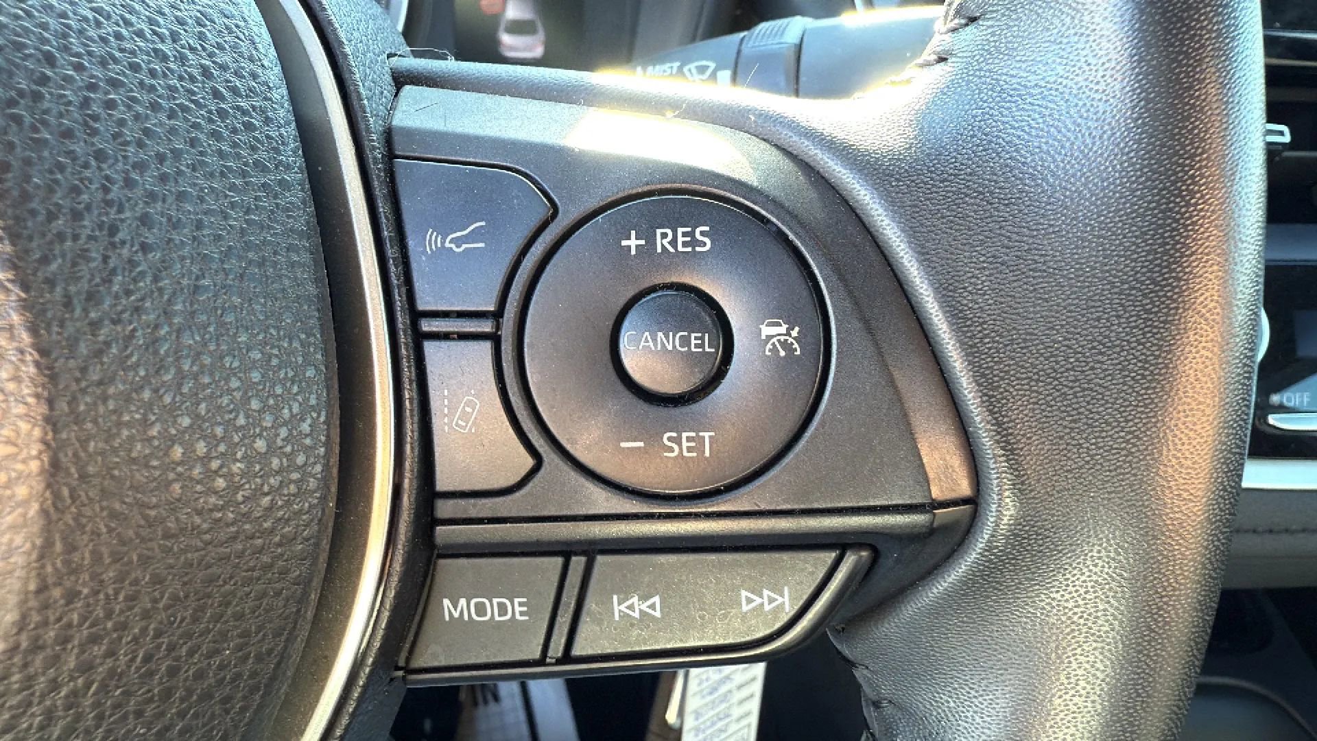 Used 2022 Toyota Corolla SE FWD image 14