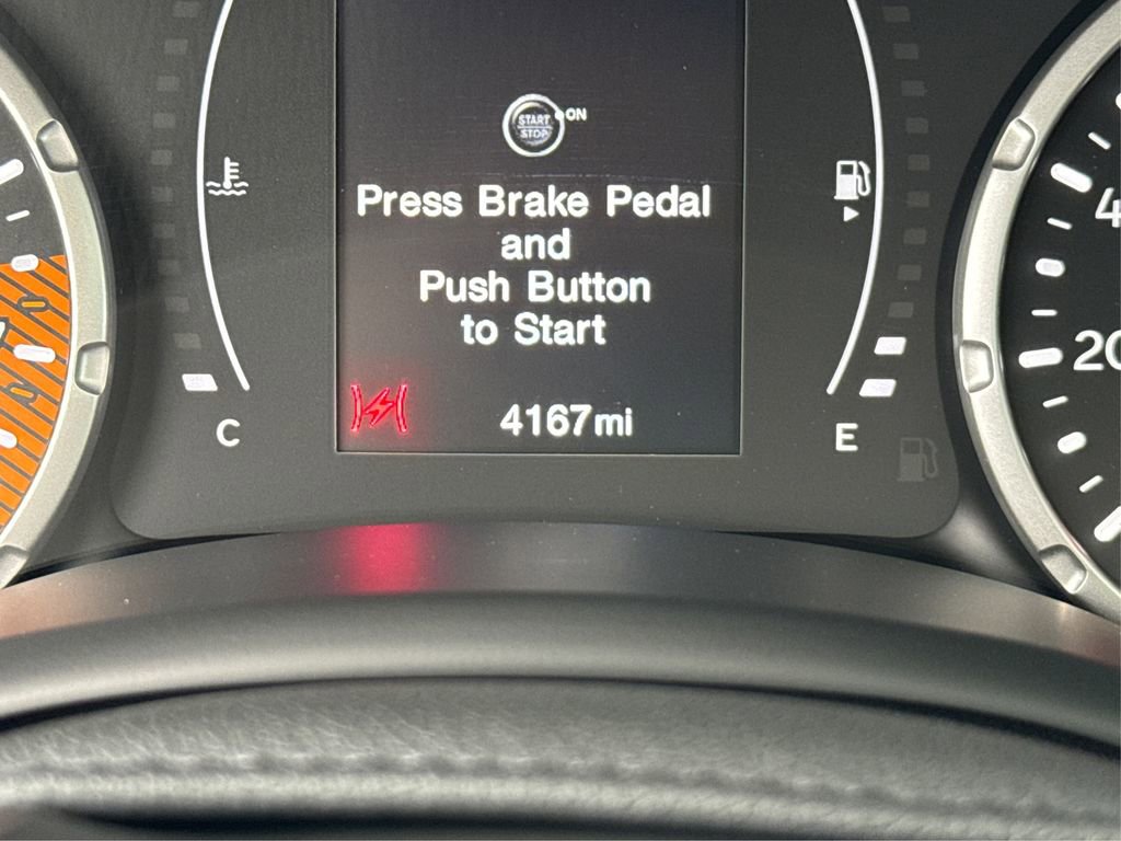 Used 2023 Jeep Renegade Latitude w/ Sun/Sound Group image 23