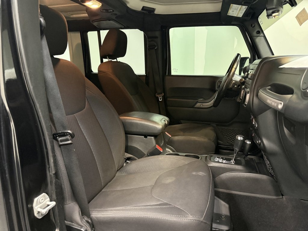Used 2018 Jeep Wrangler Unlimited Sport S image 14