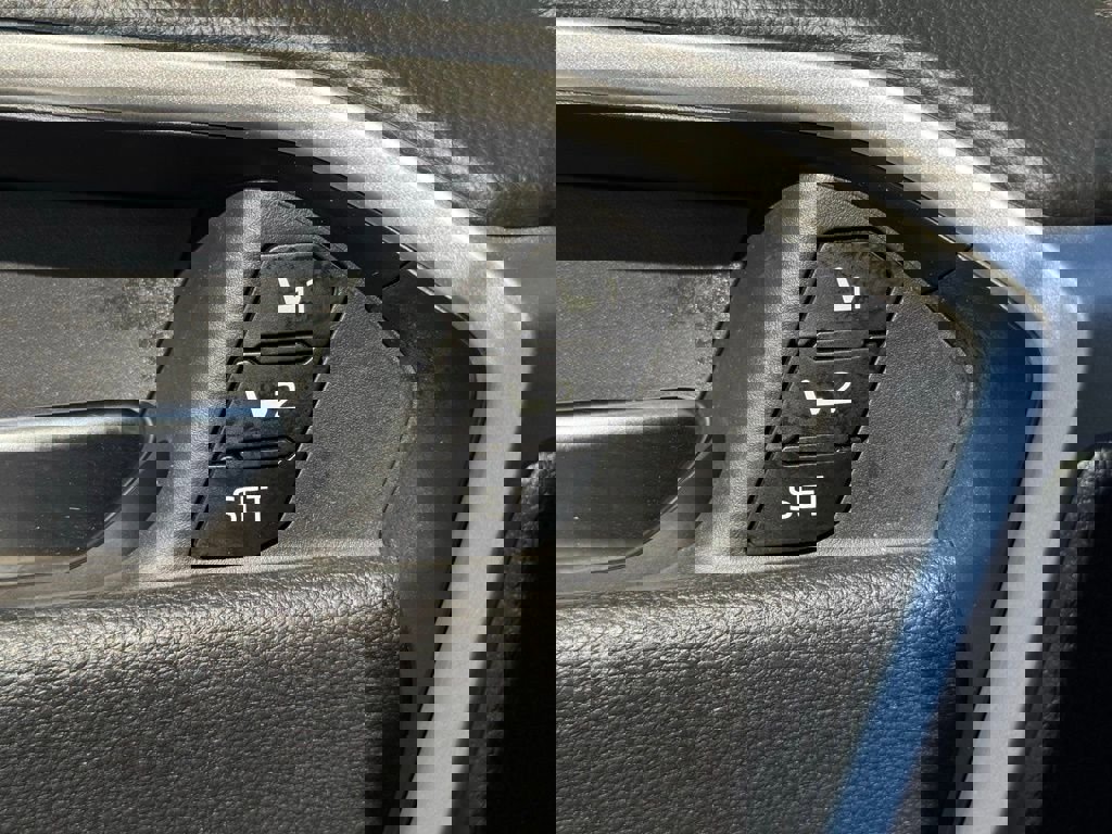 Used 2021 Toyota RAV4 Limited image 34